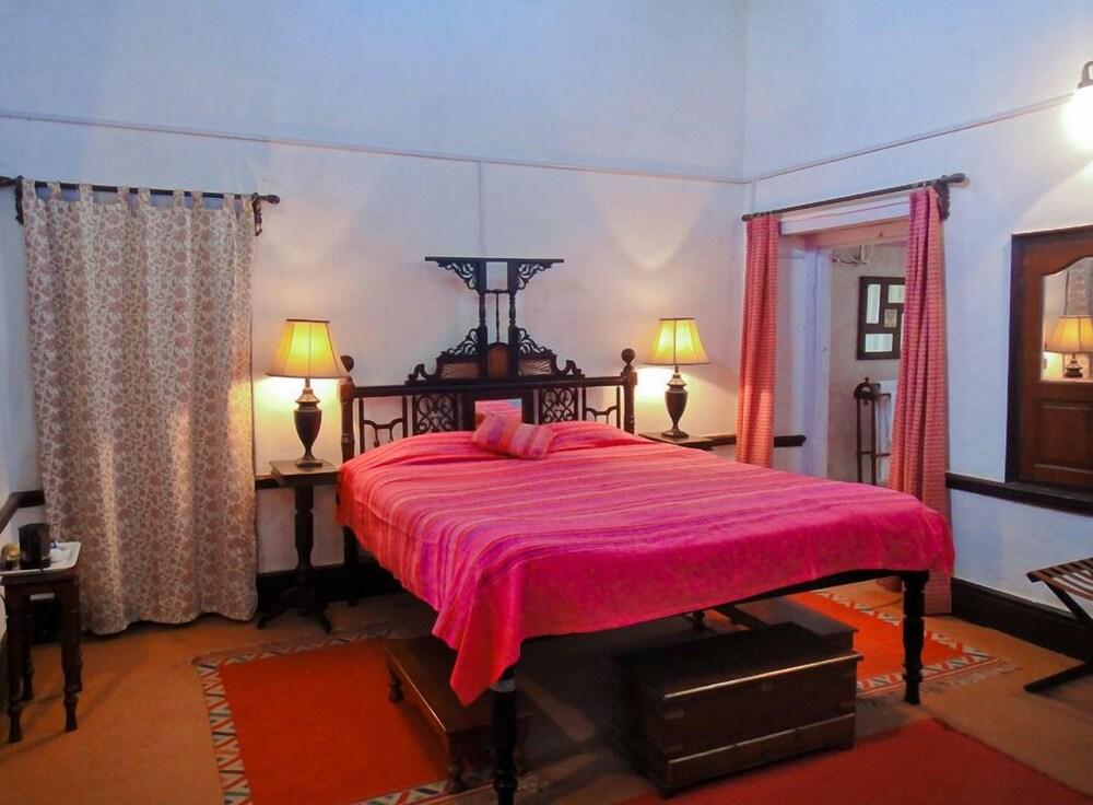 นีมรานา รามครห์ บังกะโล Ramgarh  ภายนอก รูปภาพ